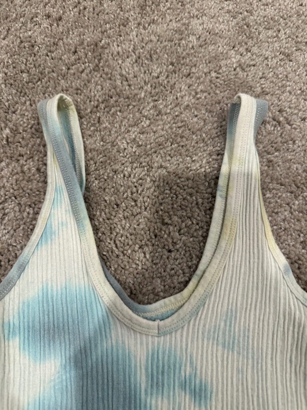 urban outfitters out from under cropped tank top - Picture 5 of 5